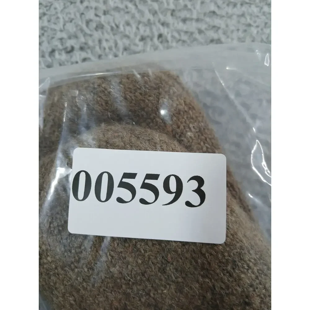 NEW Isotoner Gloves Womens One Size Oatmeal Lined A405K2